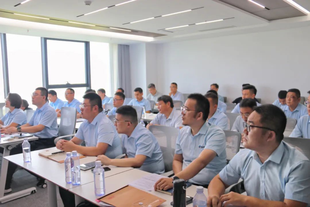 2024年上半年中層管理干部述職會議：述職曬答卷，砥礪再奮進。